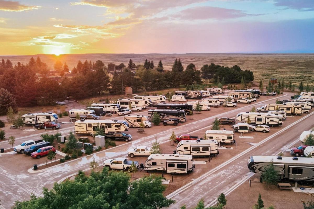Little America Hotel - Wyoming Экстерьер фото