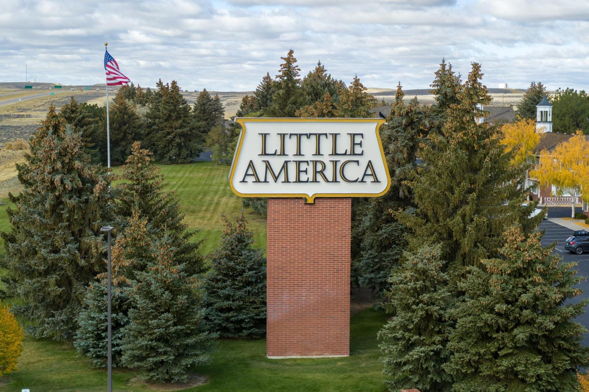 Little America Hotel - Wyoming Экстерьер фото